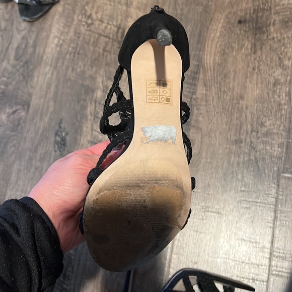 Aldo black braided zip up buckle heels - Picture 12 of 14